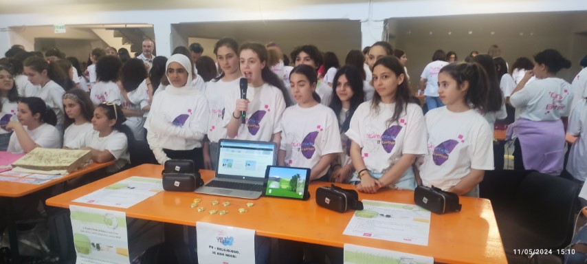 GIRLS CODE IT BETTER 23/24